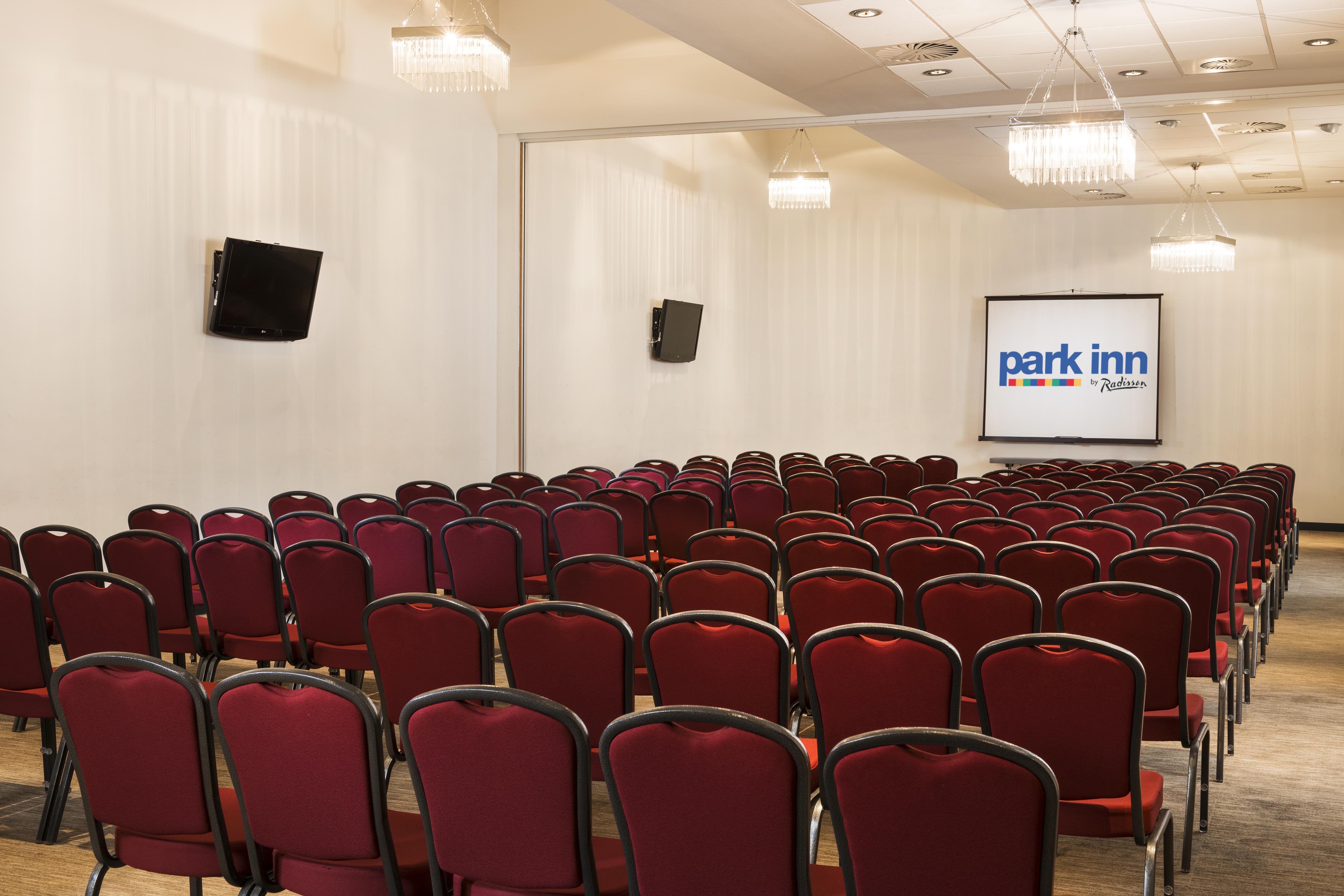 Park Inn By Radisson Aberdeen Exterior photo