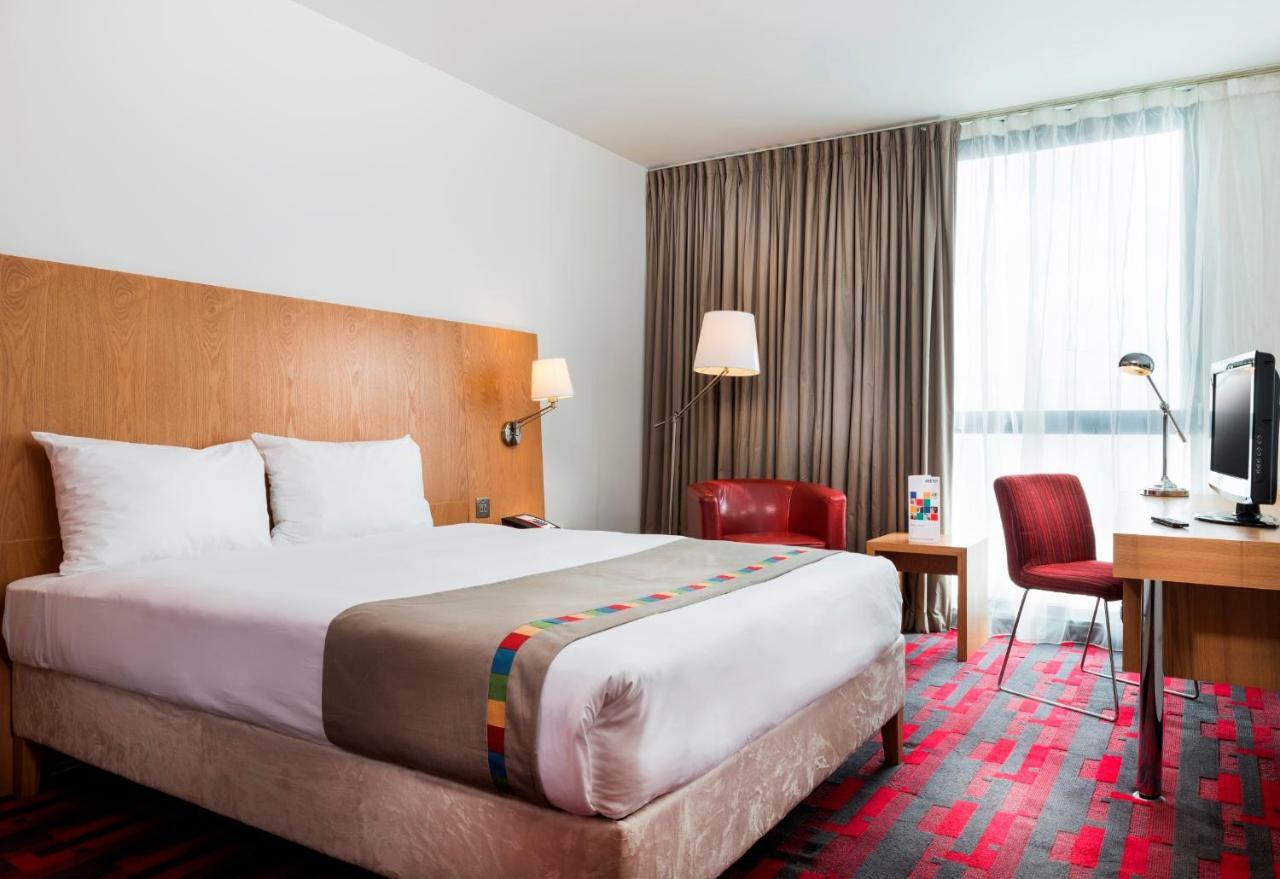 Park Inn By Radisson Aberdeen Room photo